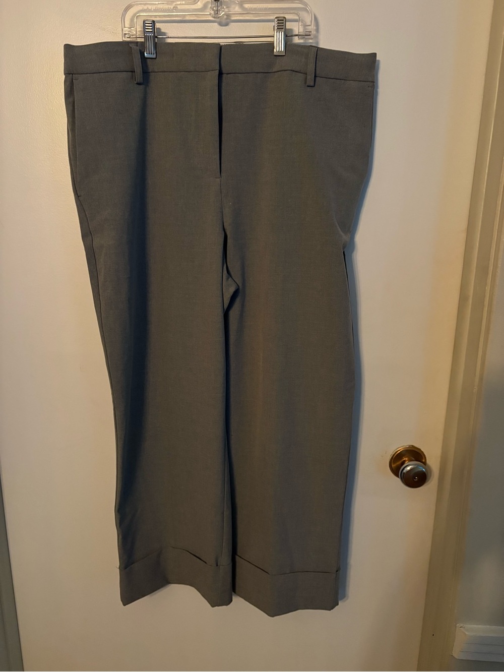 Women’s classic cut dress pants